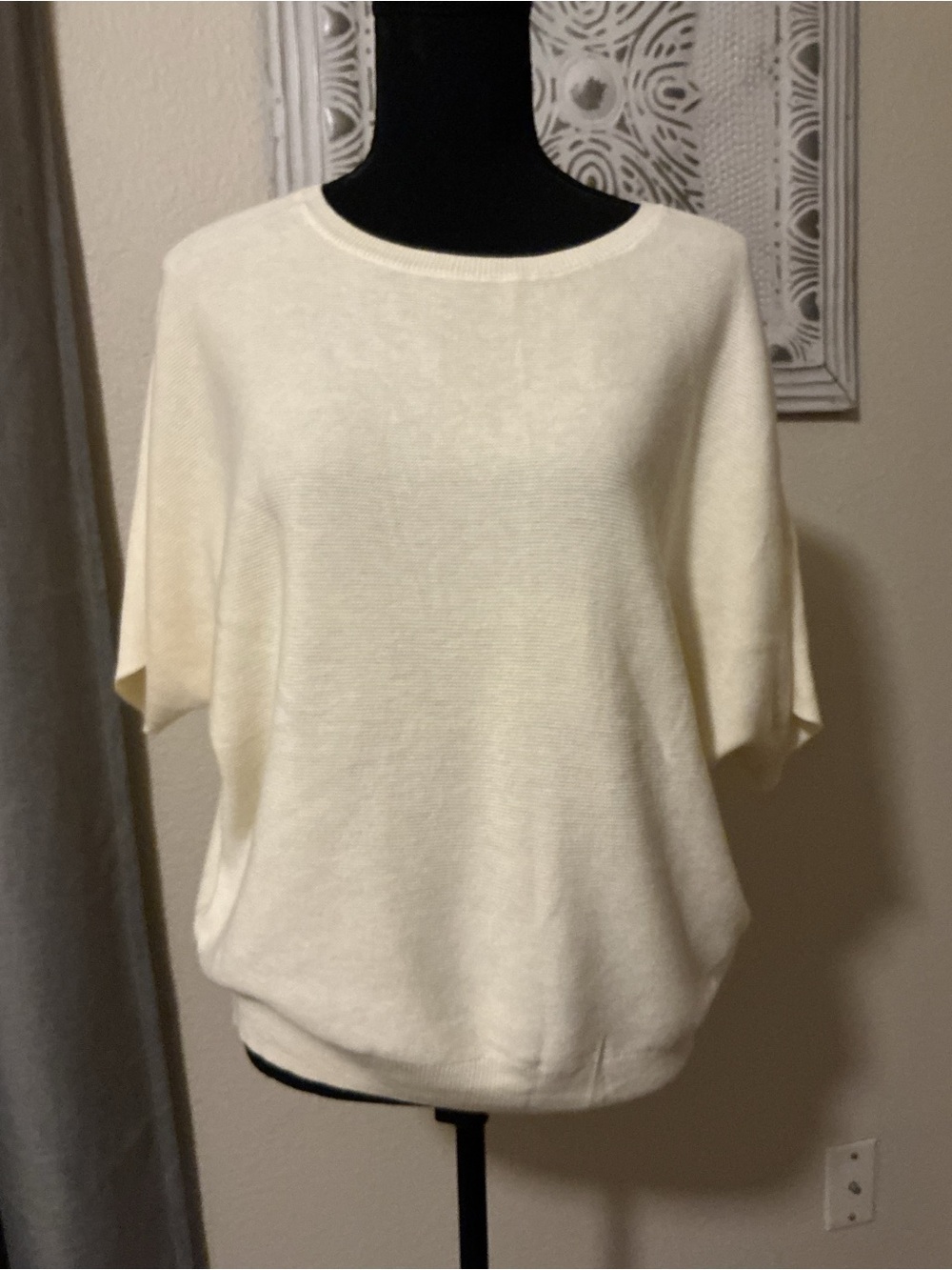 Quince Cream Short Sleeve Crewneck Sweater Top - Picture 5 of 12